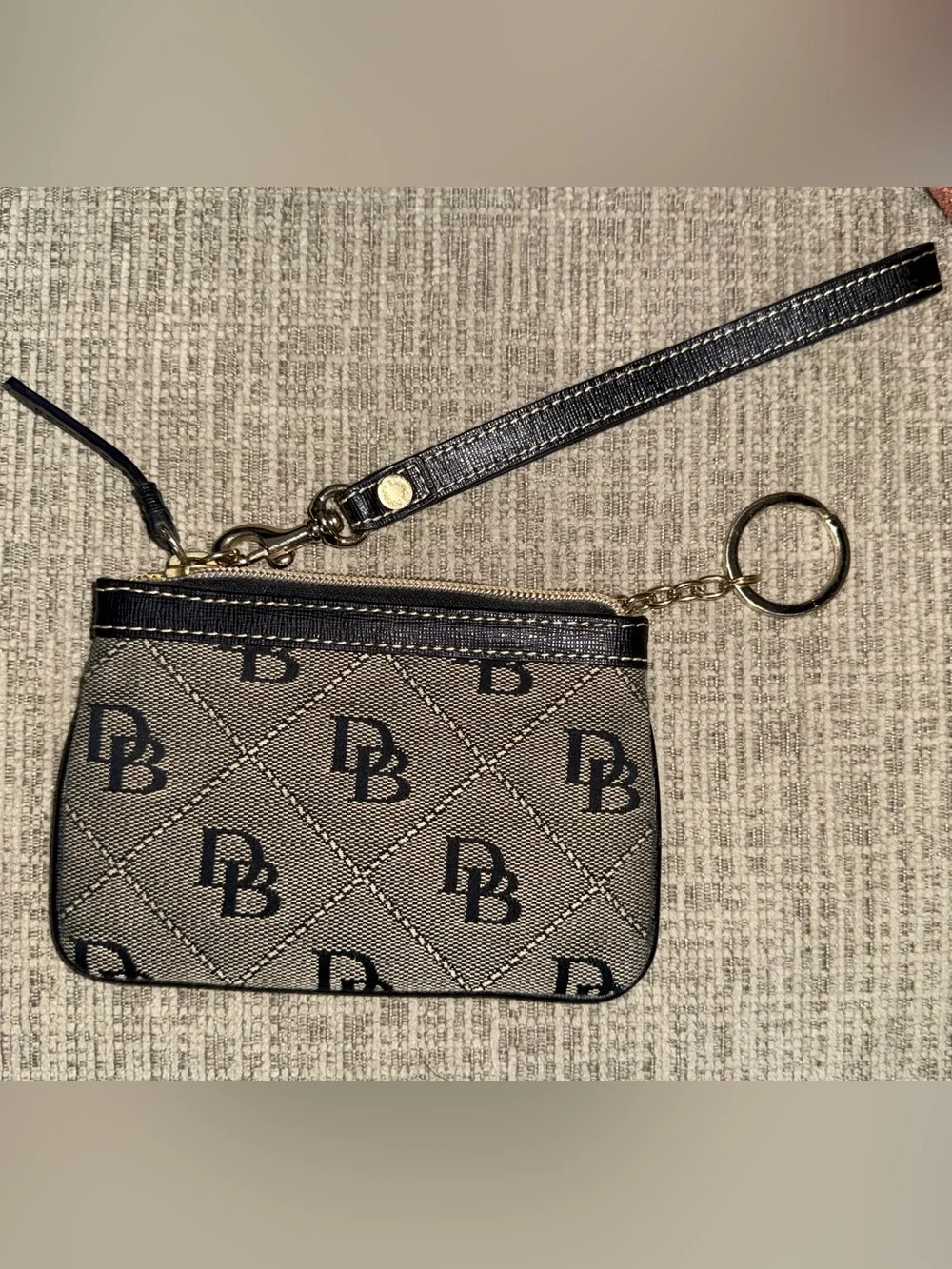 Dooney & Bourke Black Grey Logo Wristlet Signature Leather Strap Vintage Y2K